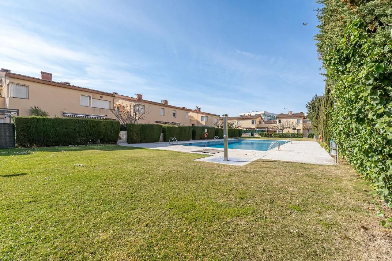 Apart-Rent Casa Port Estrella Santa Margarita 2005 Villa Roses 0*,  Spain